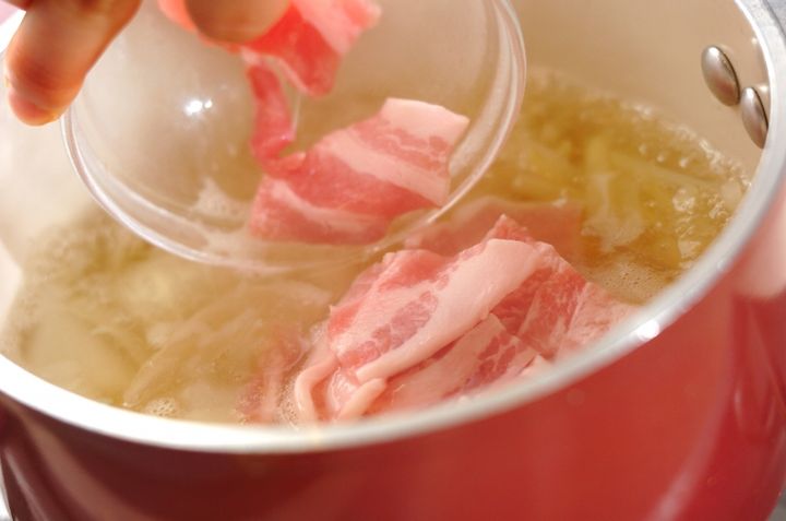 ジャガイモと玉ネギのみそ汁の作り方2