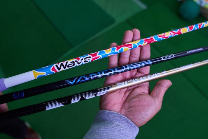 文壇のボス・大沢在昌さんをカノマタがフィッティング！ シャフトの意外な選び方とは？