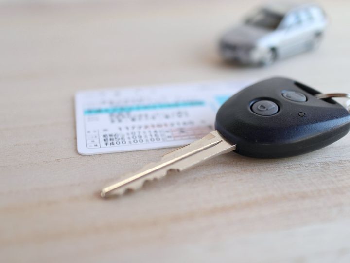 免許返納だけでは高齢者の幸せを維持できない？（画像はイメージ）