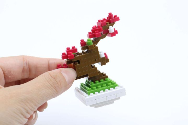 ダイソーのプチブロック（梅）を組み立てる