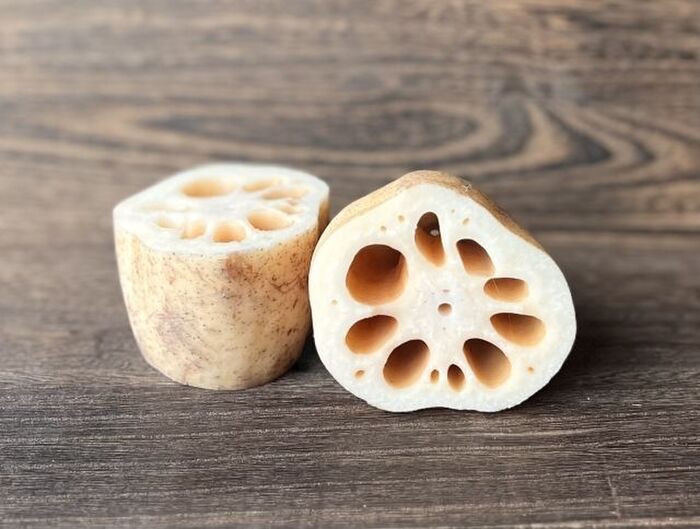 包丁もピーラーも使いません。『れんこんの皮』をあっという間にキレイにむく方法！