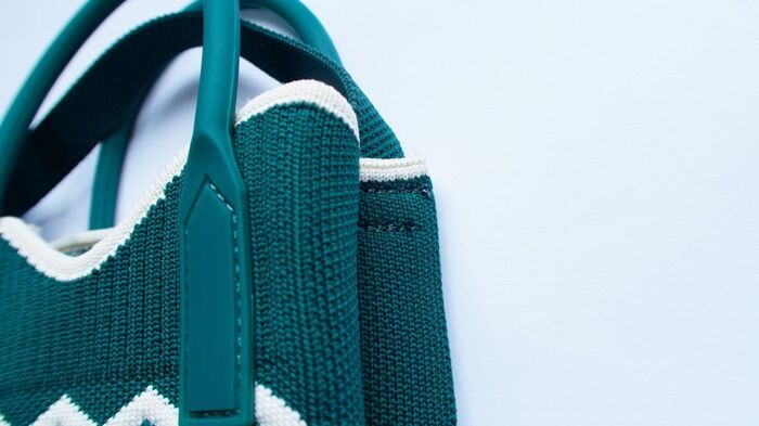 知らなかった！『瞬間接着剤』の便利な使い道。指に付いちゃった時の対処法も