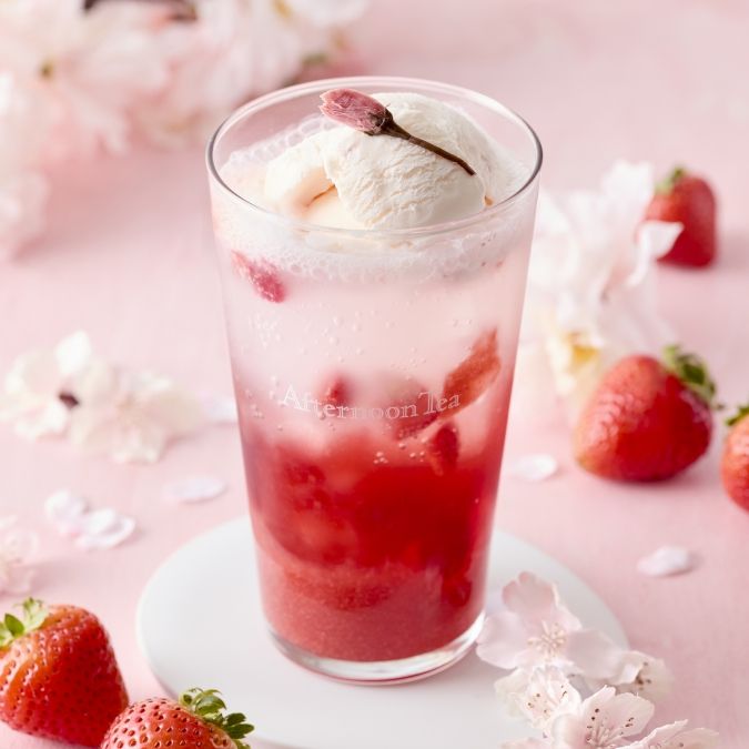 アフタヌーンティー・ティールーム さくらとストロベリーのティーソーダ
