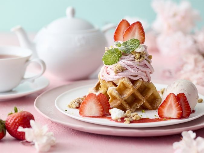 アフタヌーンティー・ティールーム さくらと苺のモンブランワッフル
