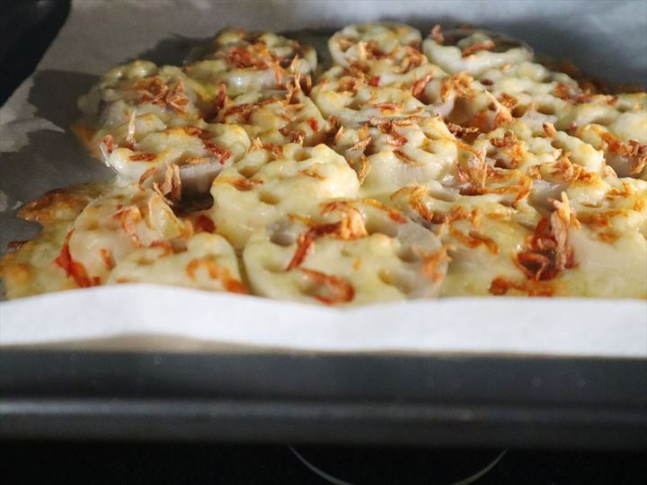 れんこんと干しえびのチーズ焼き