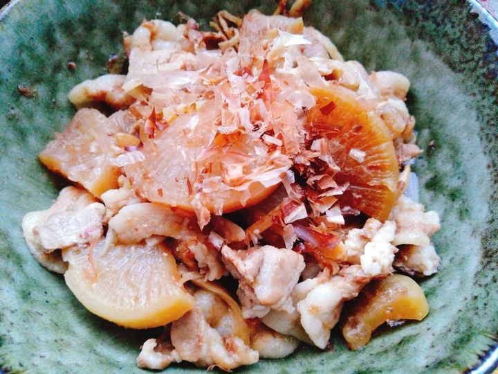 入れると美味しさ爆上げ！豚バラ大根煮