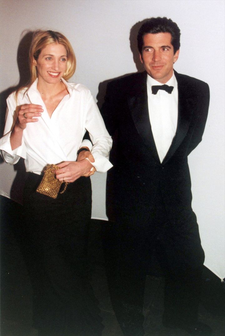 ジョン・F・ケネディ・ジュニアとキャロリン・ベセット 写真提供：AFLO width=