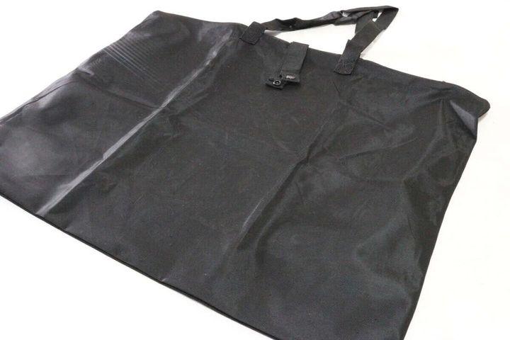 ダイソー そのまま洗えるトラベルセミワイドバッグ サイズ感