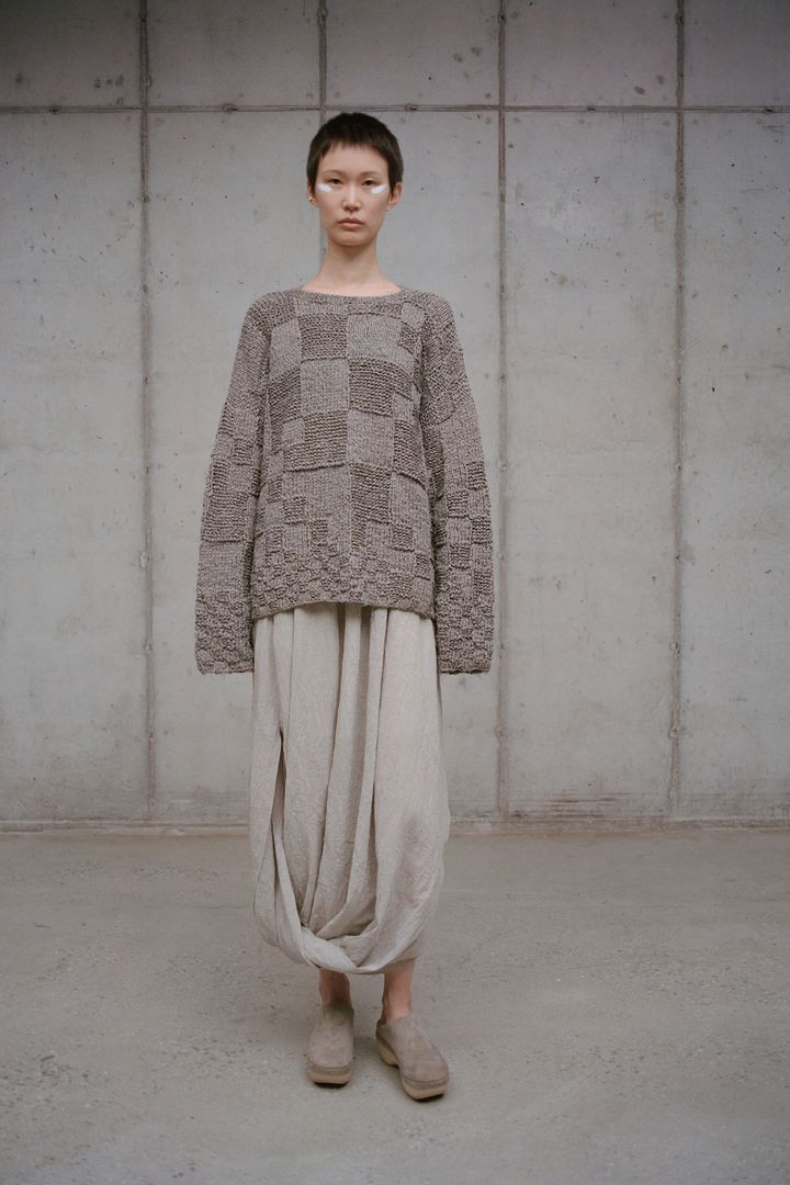 ローレン マヌーギアン 2024年春夏コレクションより。