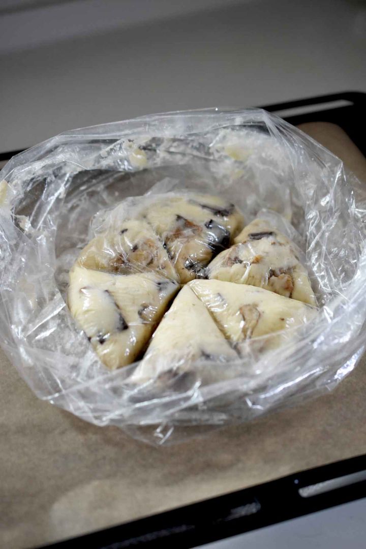 チョコナッツスコーン