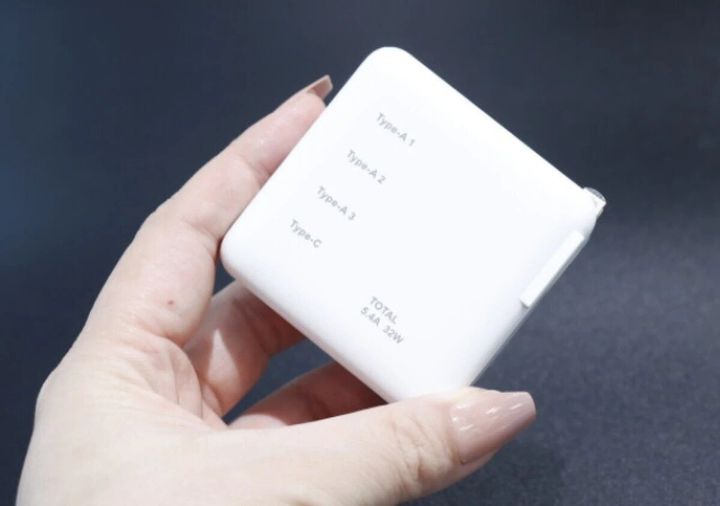 ダイソー USB ACアダプター充電器