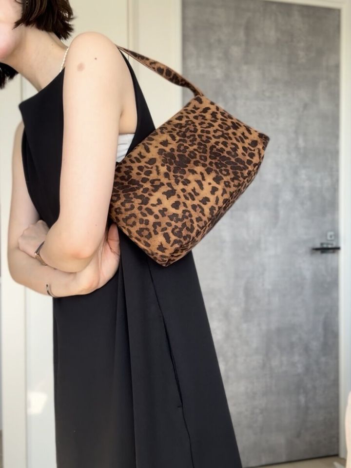 ユニクロクレープジャージーワンピースノースリーブ