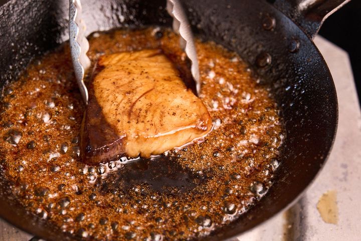 鰤を照り焼きにする
