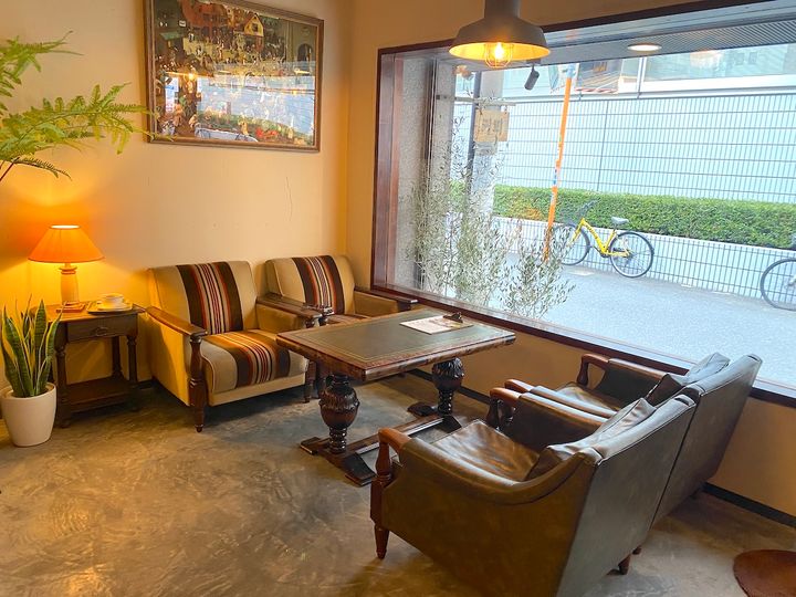 「BAM BI COFFEE 西新宿店」店内1