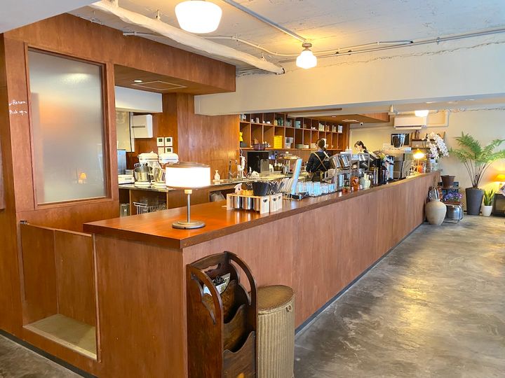 「BAM BI COFFEE 西新宿店」カウンター