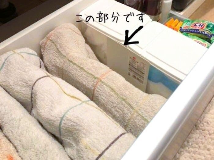 【100均】ブックエンド、私は立てて使いません。まさかの活用法で、家じゅうで大活躍♪