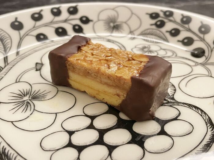 【池袋】創業100年超えの洋菓子店『タカセ』へ！700円モーニング＆名品〈アーモンドチュイル〉が感動級でした。