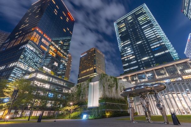 グラングリーン大阪 画像提供：でじたるらぶ / PIXTA(ピクスタ)