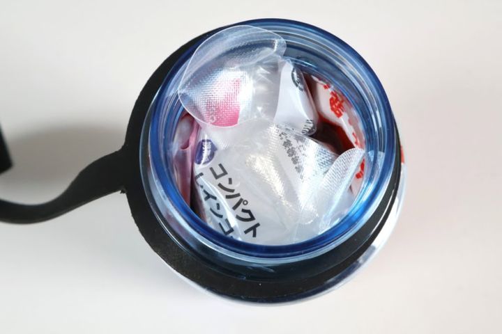 ボトルに防災用品を入れたところ