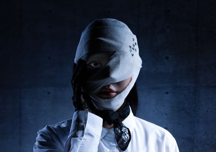 ドラマ『ディープリベンジ-顔を捨てた家政婦-』ティザービジュアル （C）U-NEXT （C）「ディープリベンジ」製作委員会 width=