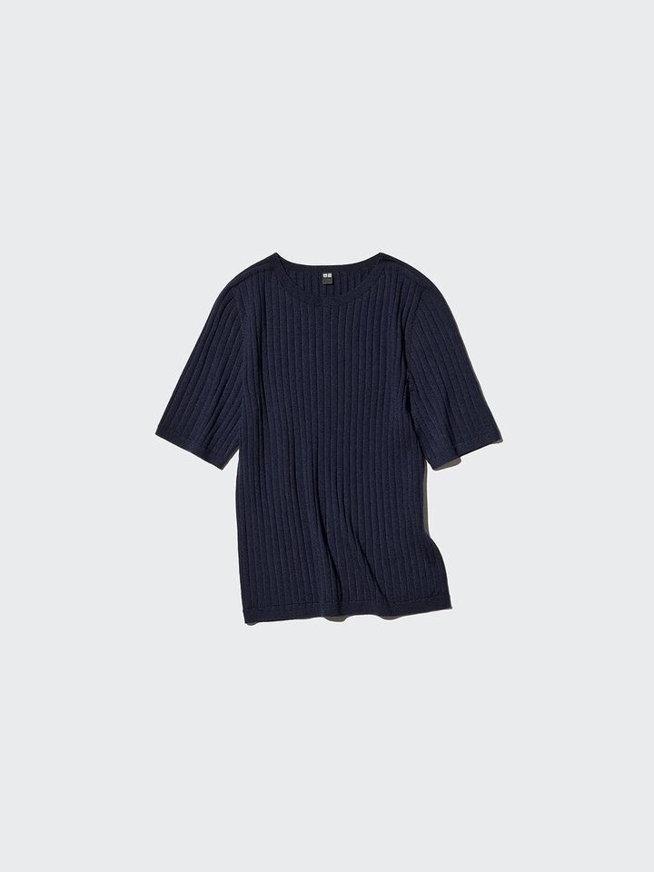 ユニクロの3Dメリノリブクルーネックセーター