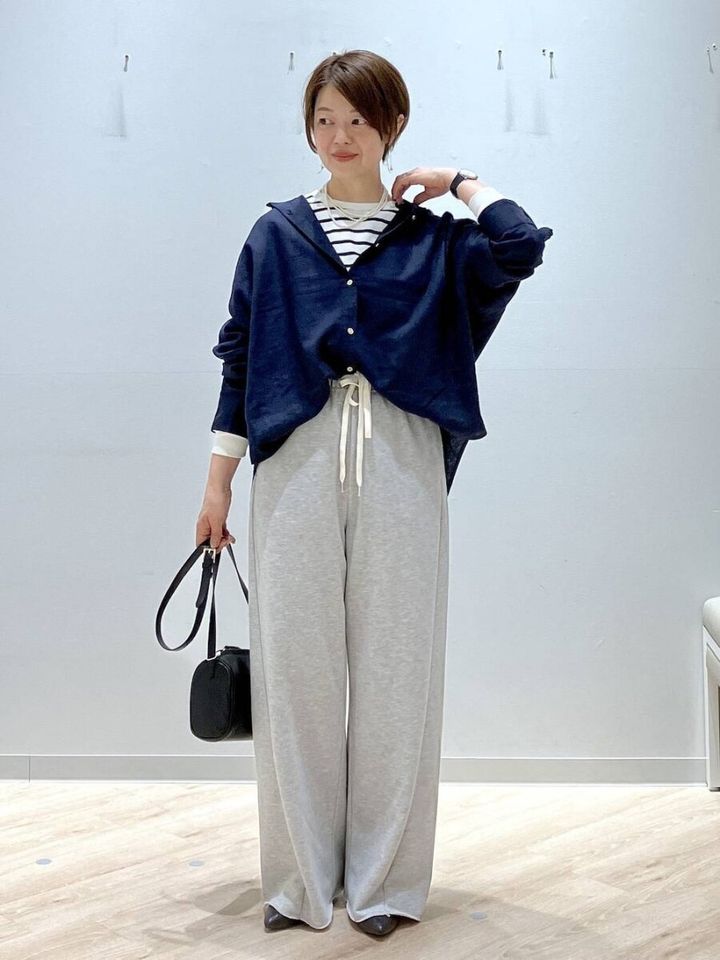 2026春大人女性おすすめグレースウェットパンツマリンボーダーコーデ