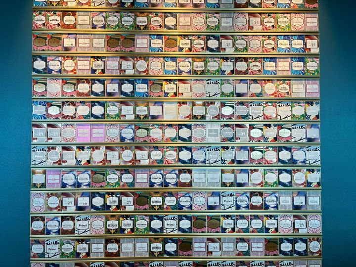 エデュケーションカードの壁