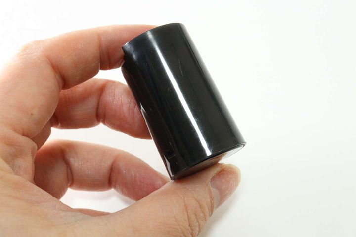 ダイソーのコインシリンダーはポケットに入れて持ち運べるサイズ