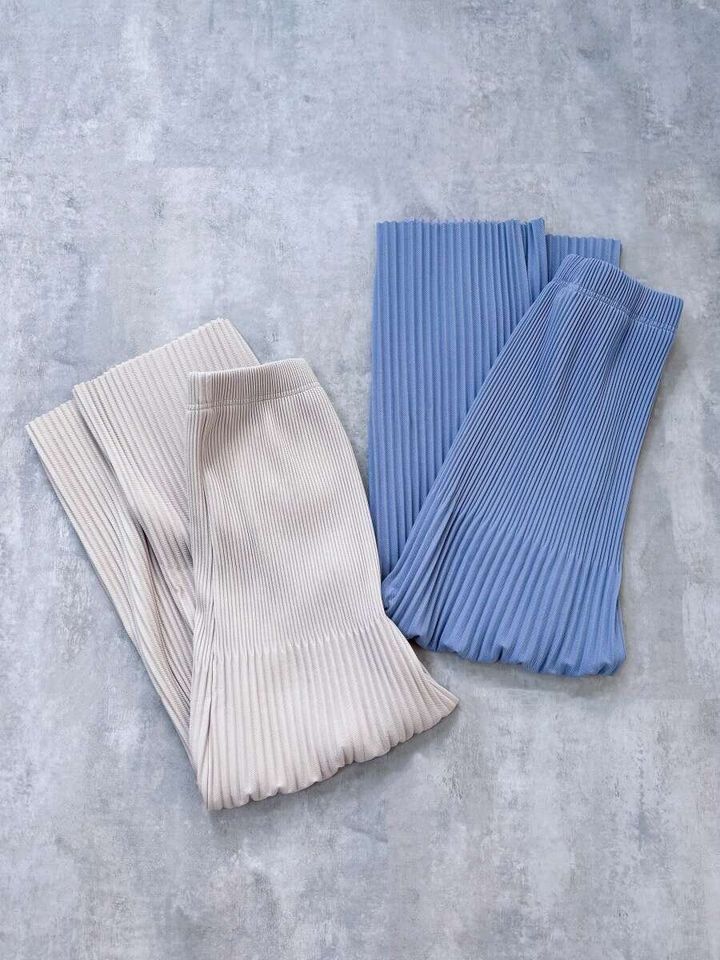 cocaランダムリブロングIラインスカート ライトベージュ＆ライトブルー