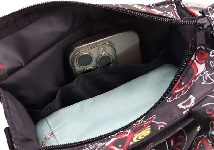 宝島社のムック付録のHYSTERIC MINI MINI SQUARE BAG BOOK DEVILKIN ver.5