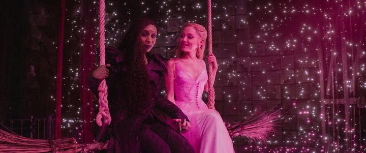 お互いの欠点も認め合う仲となるエルファバとグリンダ