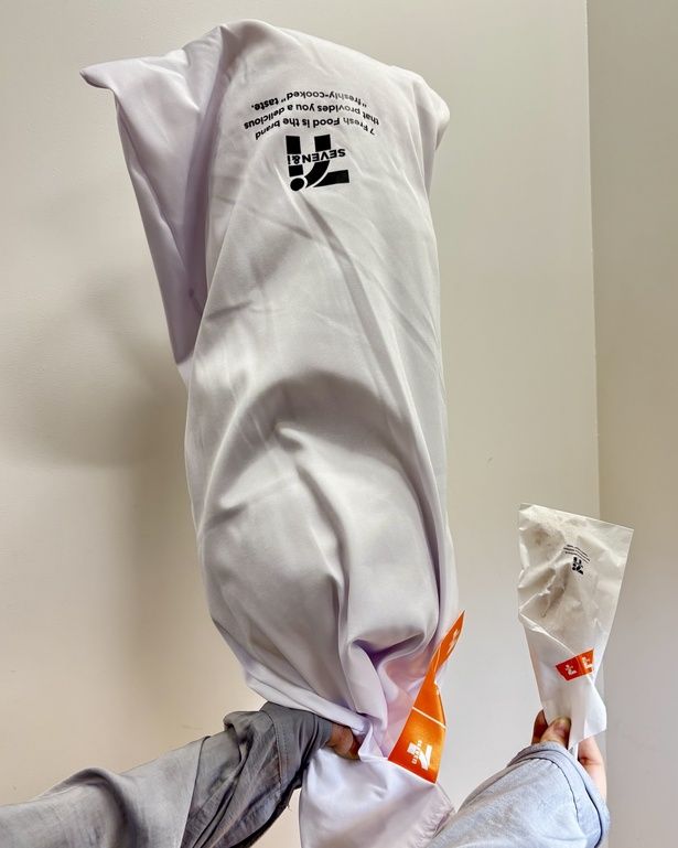 シールまで再現された徹底ぶり