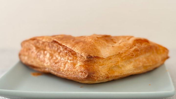 りんごのごろっと感とカスタードの甘みが贅沢！【ローソン】の新作パイ