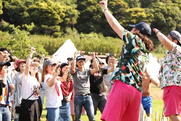 【和歌山県有田市】子どもも大人も楽しめる無人島野外フェス「MUJINTO cinema CAMP JINOSHIMA」開催！
