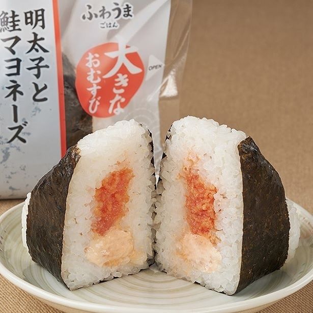 「大きなおむすび 明太子と鮭マヨネーズ」
