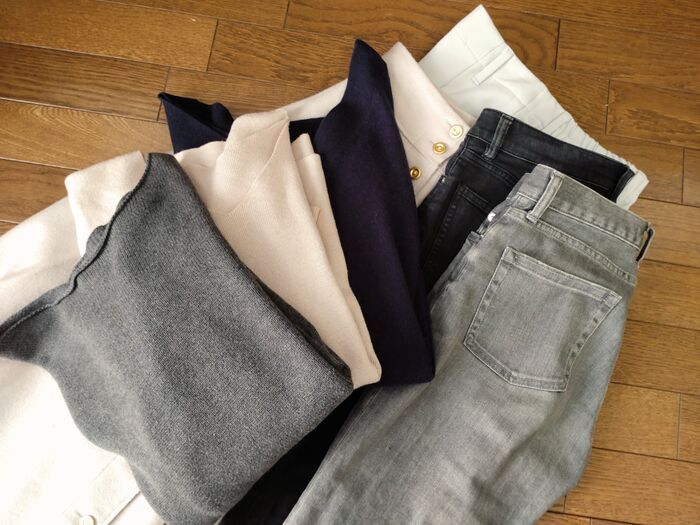 春の軽やかな旅に大助かり♡『洋服の持ち歩き方』かさばる衣類の厚みが1/2に！