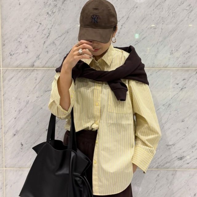 GU「ドルマンスリーブストライプシャツ」