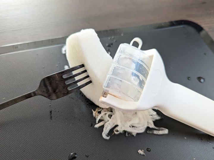 キャンドゥ 野菜が散らない千切りピーラー