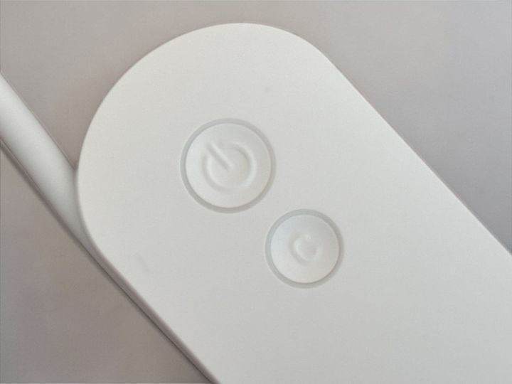 「コンパクトLEDブックライト」の操作ボタン