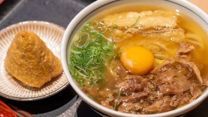 釜喜利うどん 牛すじ・かしわいなり