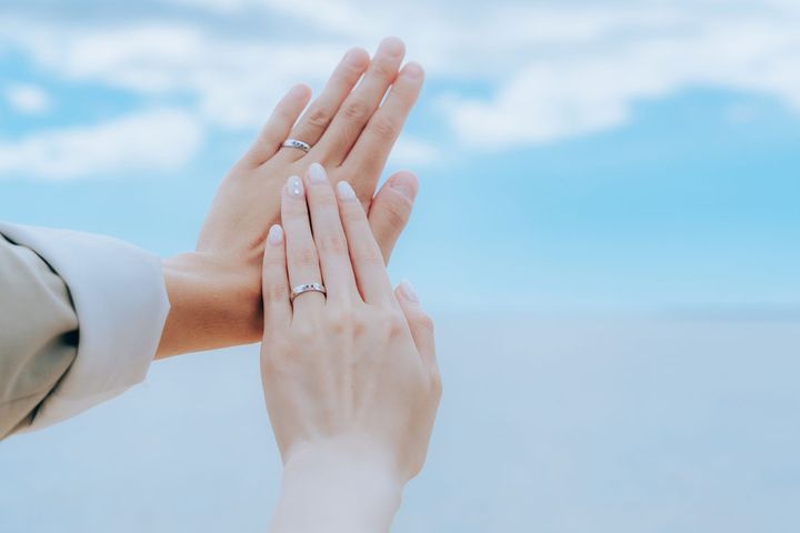 今どき芸能人の「結婚報告」はSNSが主流？