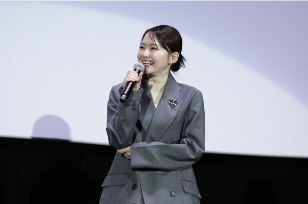 松橋Pからの言葉に、感激しきりの山田杏奈