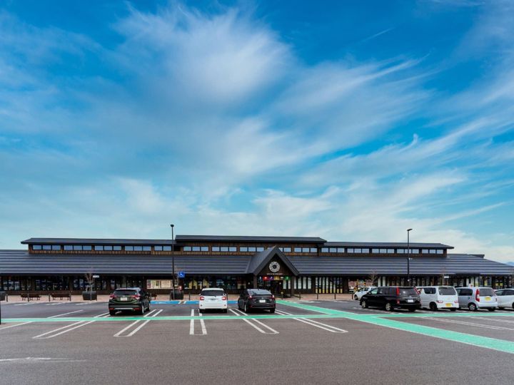 All About ニュース編集部が全国250人を対象に実施した「道の駅に関するアンケート」の調査結果から、好き＆行ってみたい「山形県の道の駅」ランキングを発表！ 2位「米沢」を抑えた1位は？