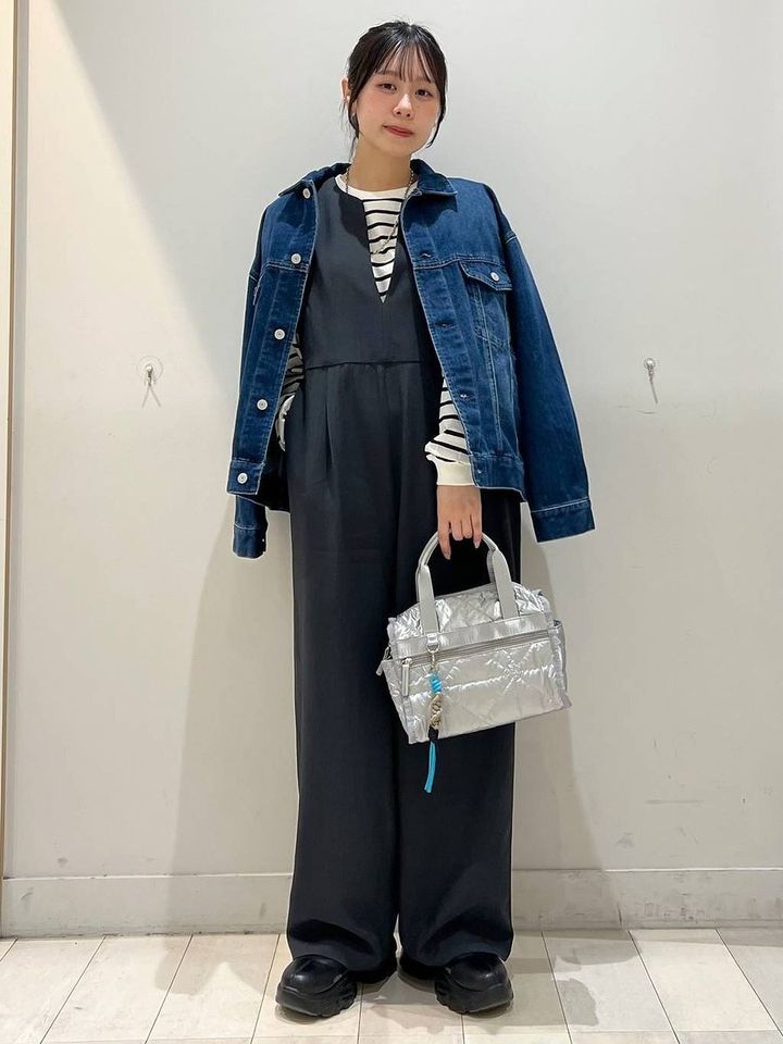 グローバルワークのキーネックサロペット