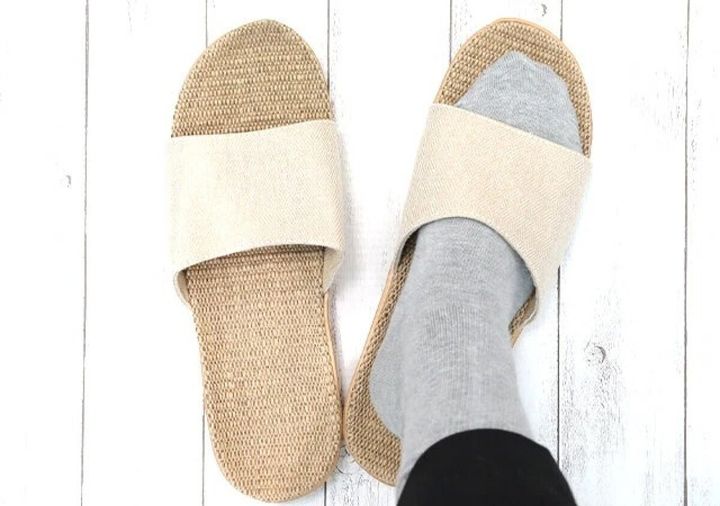 ダイソー 外でも履けるスリッパ（ジュート入・無地） 履き心地