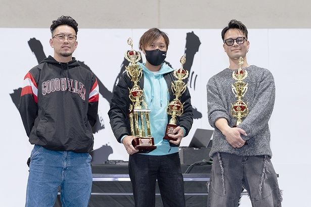 昨年のカスタムコンテスト受賞者。3月15日(日)に表彰式が行われる ※写真は過去開催時の様子