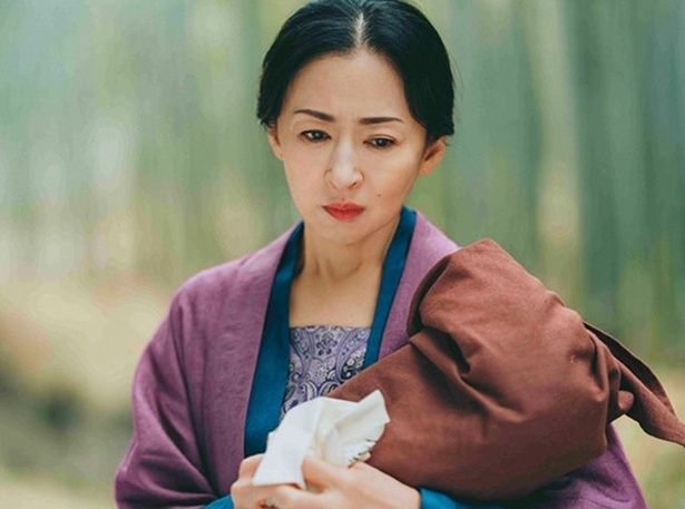 松雪泰子／馬桂