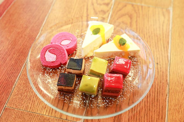 中段：ドルチェ