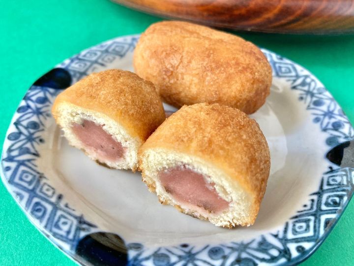 しっかりさくらの味わい！個包装が嬉しい！【カルディ】ひとくちサイズの「さくらあんドーナツ」