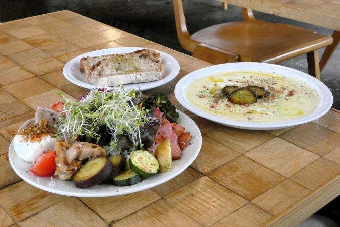 en coffee 気まぐれサラダランチ